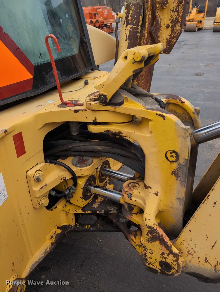 image for item DV0801 2004 Komatsu WB150 backhoe