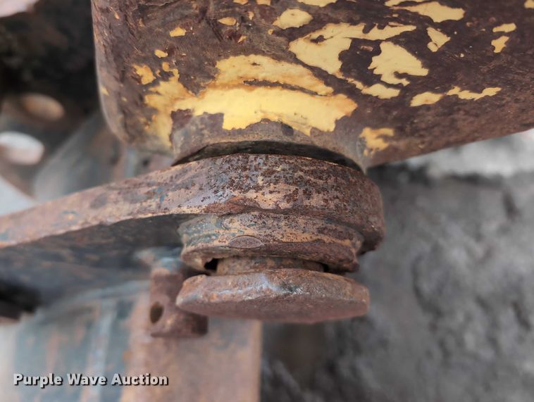 image for item DV0801 2004 Komatsu WB150 backhoe