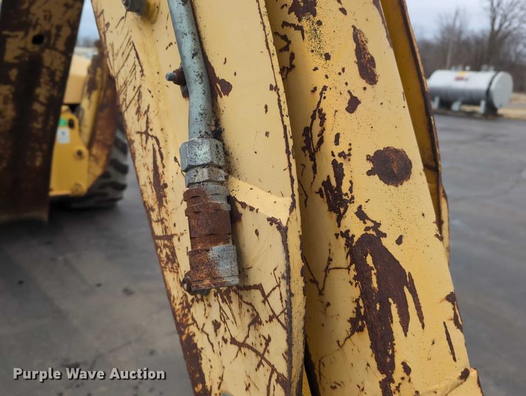 image for item DV0801 2004 Komatsu WB150 backhoe