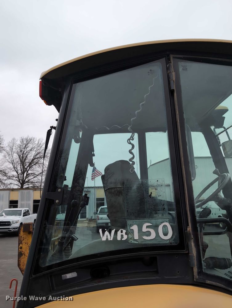 image for item DV0801 2004 Komatsu WB150 backhoe