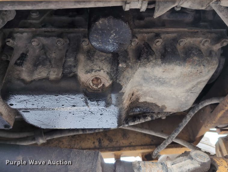 image for item DV0801 2004 Komatsu WB150 backhoe