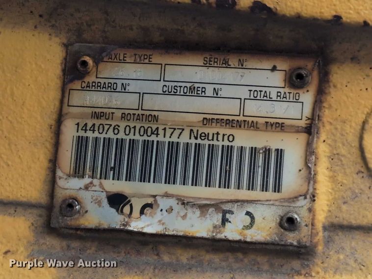 image for item DV0801 2004 Komatsu WB150 backhoe