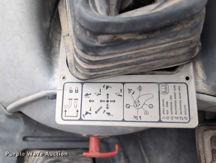 image for item DV0801 2004 Komatsu WB150 backhoe