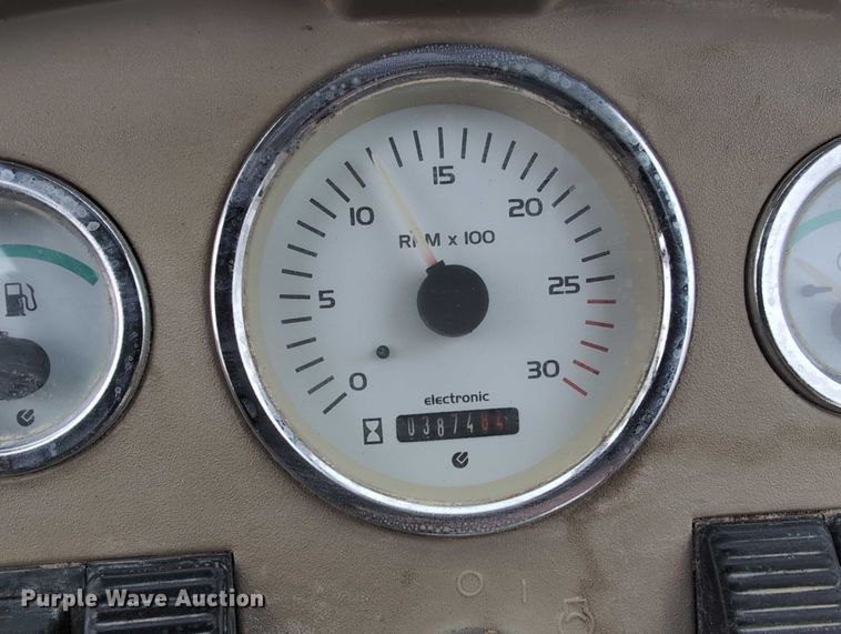 image for item DV0801 2004 Komatsu WB150 backhoe