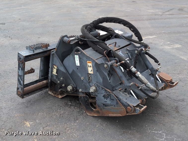 image for item DV0802 2000 Caterpillar PC6 skid steer cold planer