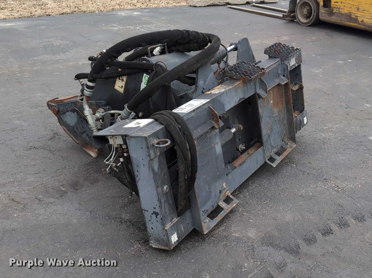 image for item DV0802 2000 Caterpillar PC6 skid steer cold planer
