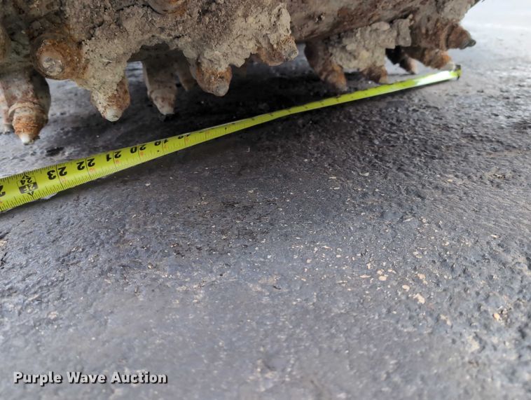 image for item DV0802 2000 Caterpillar PC6 skid steer cold planer