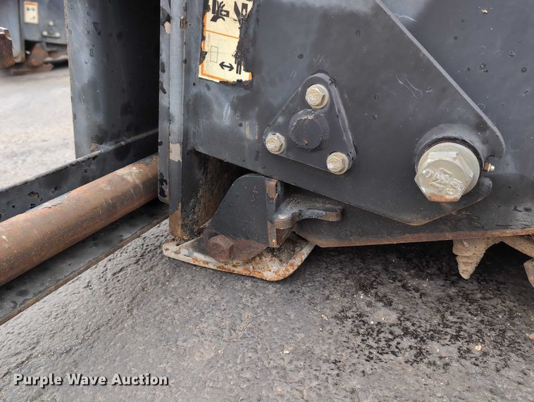 image for item DV0802 2000 Caterpillar PC6 skid steer cold planer