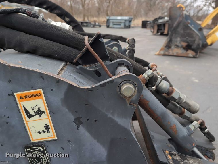 image for item DV0802 2000 Caterpillar PC6 skid steer cold planer