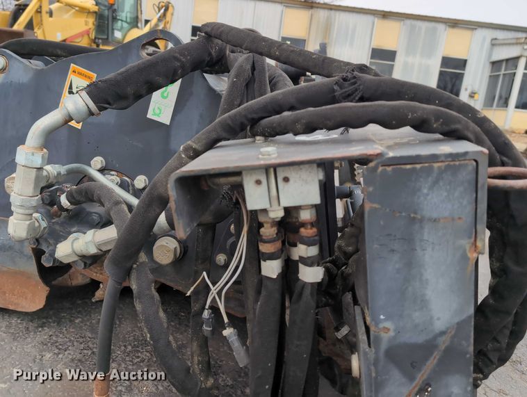 image for item DV0803 2000 Caterpillar PC9 skid steer cold planer