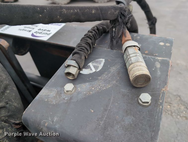 image for item DV0803 2000 Caterpillar PC9 skid steer cold planer