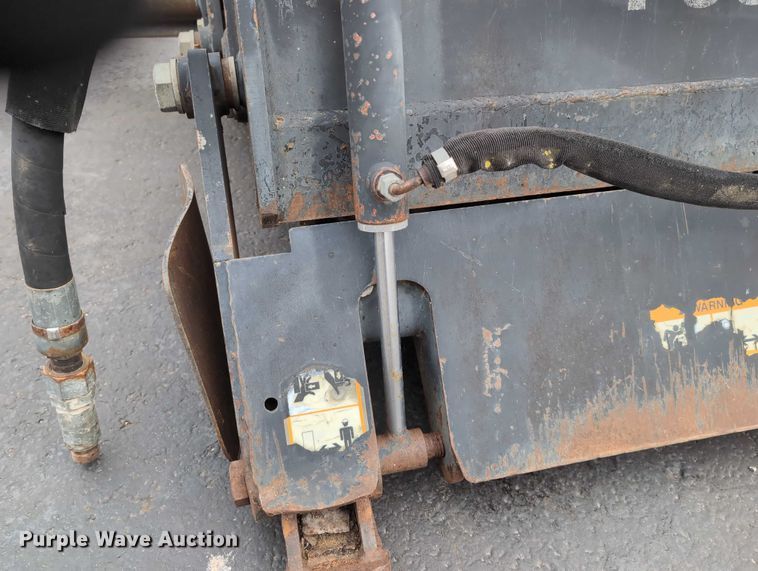 image for item DV0803 2000 Caterpillar PC9 skid steer cold planer