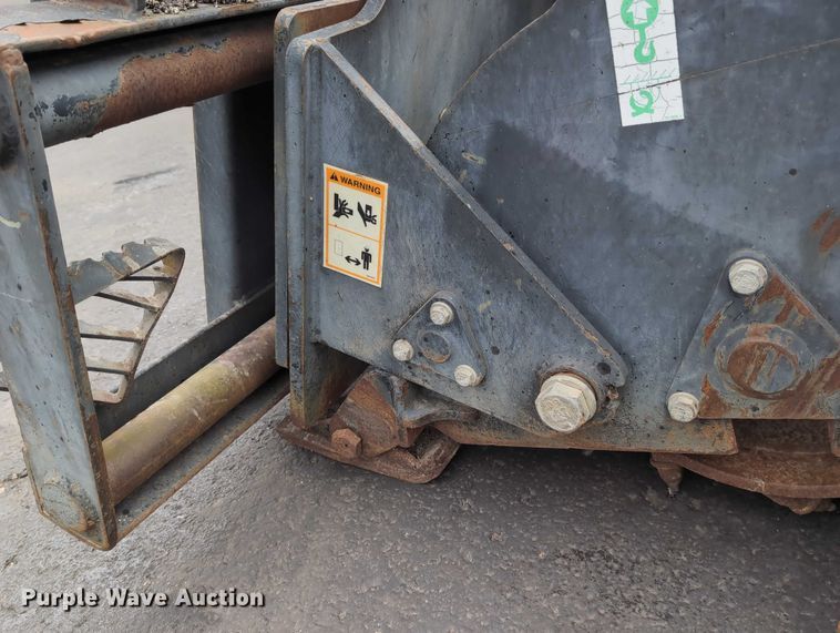 image for item DV0803 2000 Caterpillar PC9 skid steer cold planer