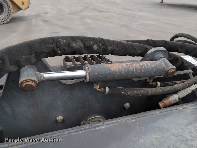 image for item DV0803 2000 Caterpillar PC9 skid steer cold planer