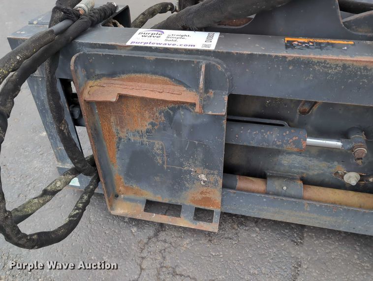 image for item DV0803 2000 Caterpillar PC9 skid steer cold planer