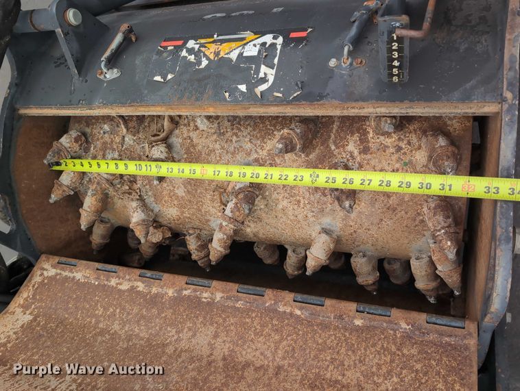 image for item DV0803 2000 Caterpillar PC9 skid steer cold planer