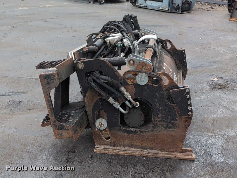 image for item DV0804 2005 Caterpillar PC210 skid steer cold planer