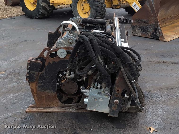 image for item DV0804 2005 Caterpillar PC210 skid steer cold planer