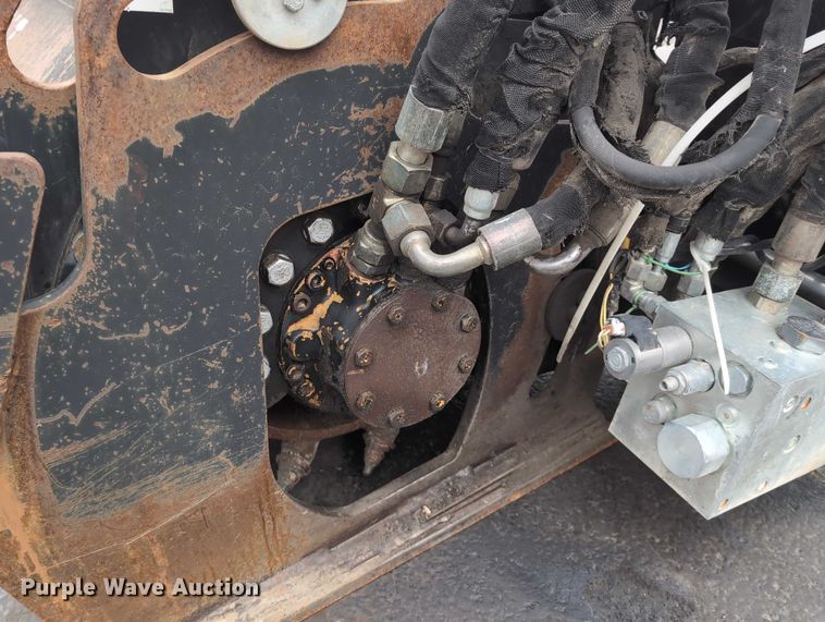 image for item DV0804 2005 Caterpillar PC210 skid steer cold planer