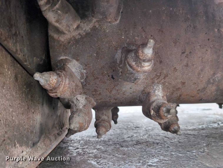 image for item DV0804 2005 Caterpillar PC210 skid steer cold planer