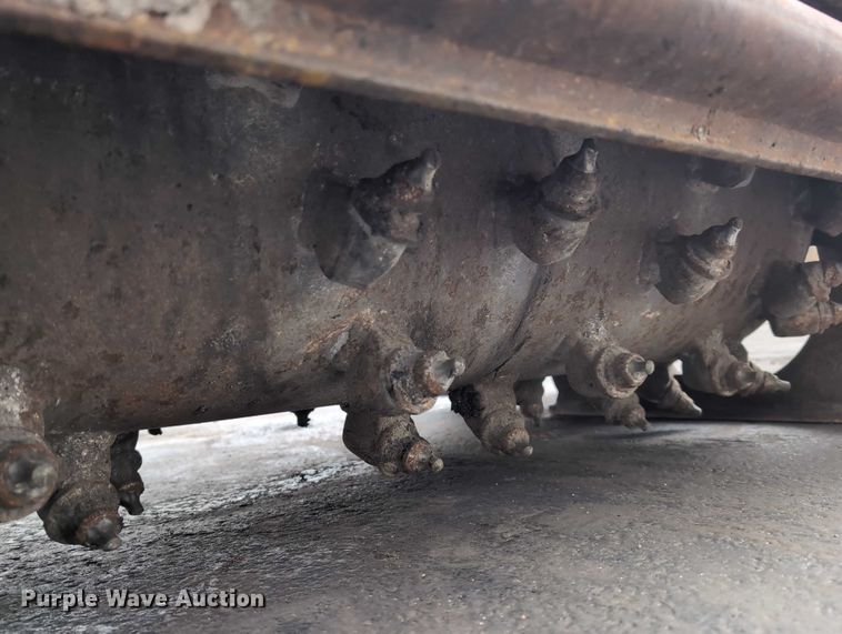 image for item DV0804 2005 Caterpillar PC210 skid steer cold planer