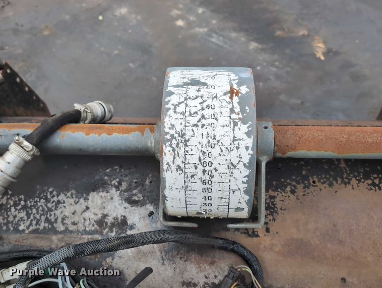 image for item DV0804 2005 Caterpillar PC210 skid steer cold planer