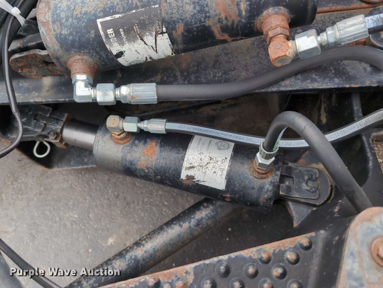 image for item DV0805 Grouser 1300-HAHT-8-EI skid steer dozer blade