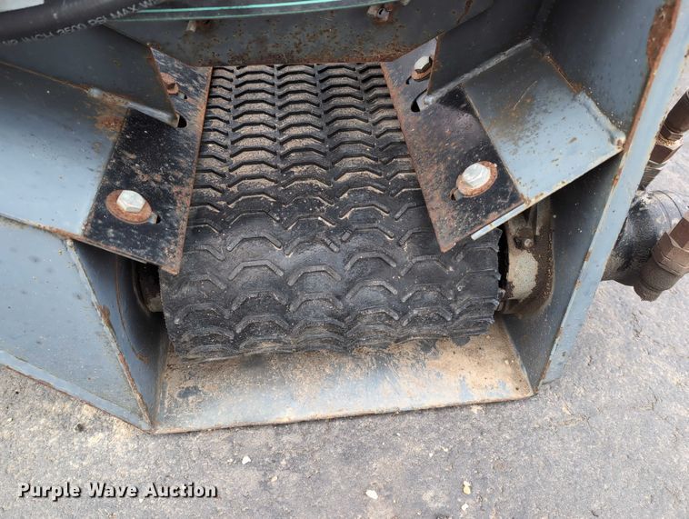 image for item DV0806 Edge Attachments SSB72 skid steer side discharge bucket