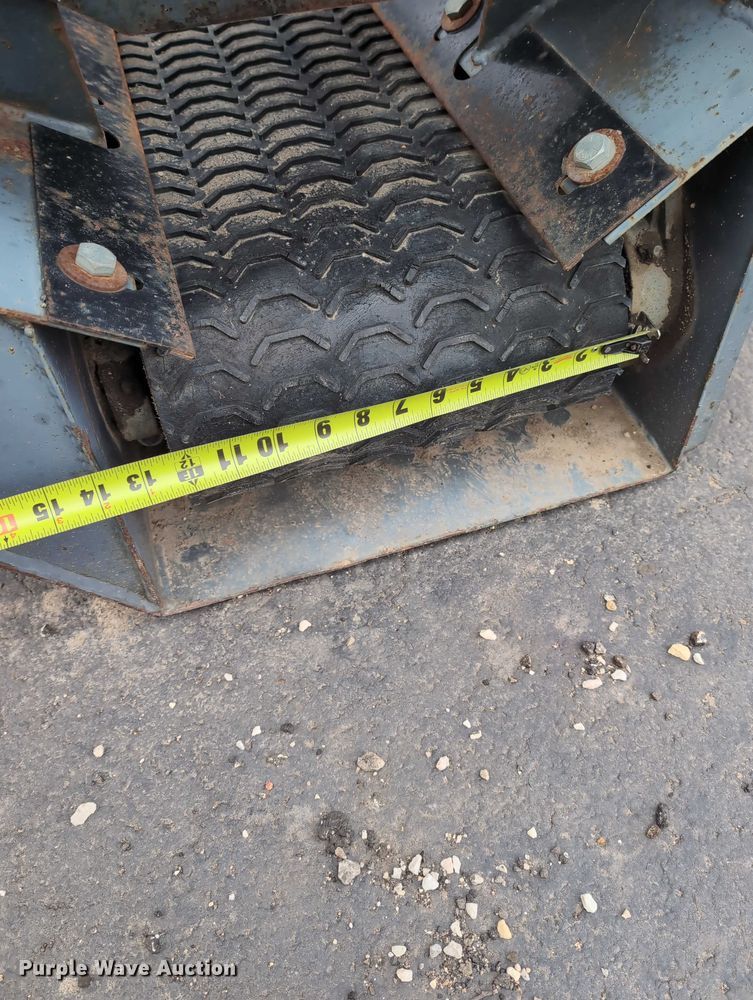 image for item DV0806 Edge Attachments SSB72 skid steer side discharge bucket