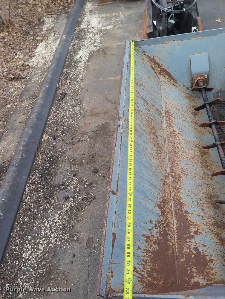 image for item DV0806 Edge Attachments SSB72 skid steer side discharge bucket
