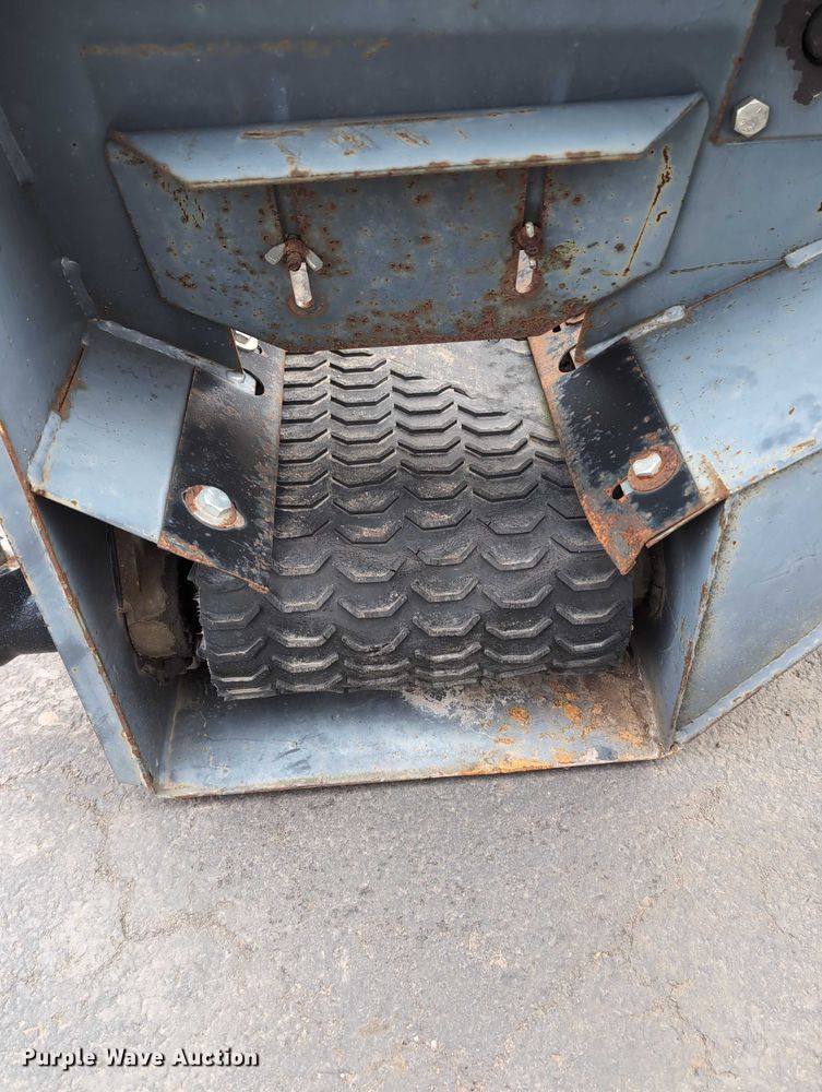 image for item DV0806 Edge Attachments SSB72 skid steer side discharge bucket