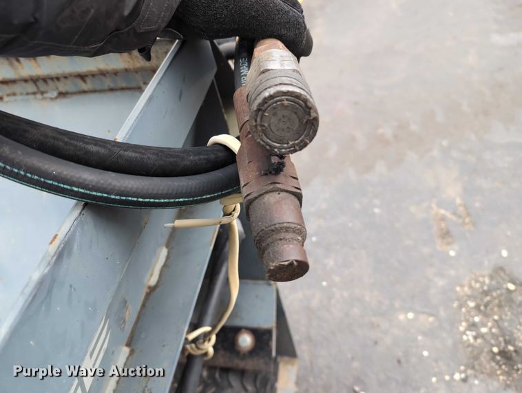 image for item DV0806 Edge Attachments SSB72 skid steer side discharge bucket