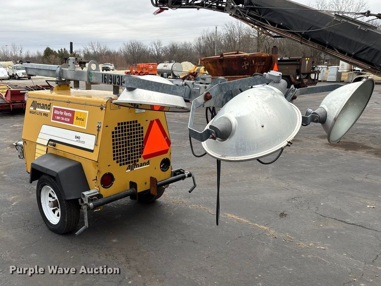 image for item DV0808 Allmand Night-Lite Pro light plant