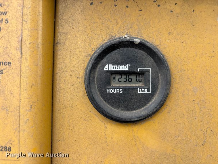 image for item DV0808 Allmand Night-Lite Pro light plant