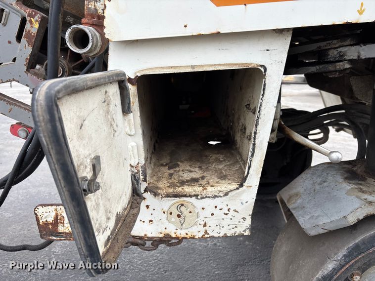 image for item DV0810 Wirtgen W1200F milling machine