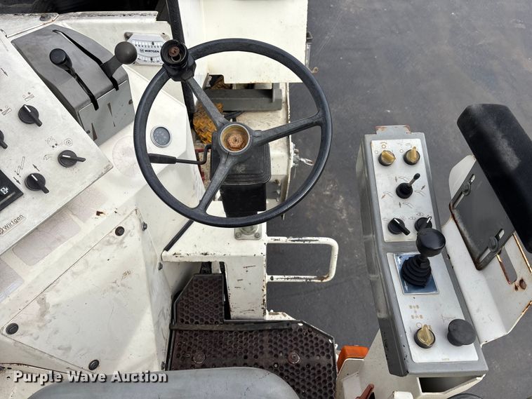 image for item DV0810 Wirtgen W1200F milling machine