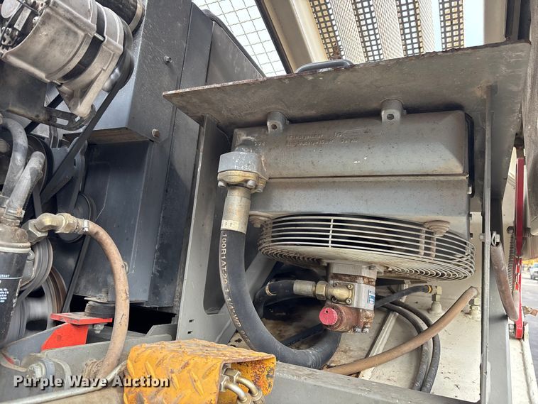 image for item DV0810 Wirtgen W1200F milling machine