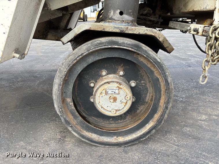 image for item DV0810 Wirtgen W1200F milling machine