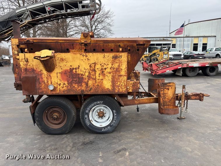 image for item DV0811 Asphalt reclaimer trailer
