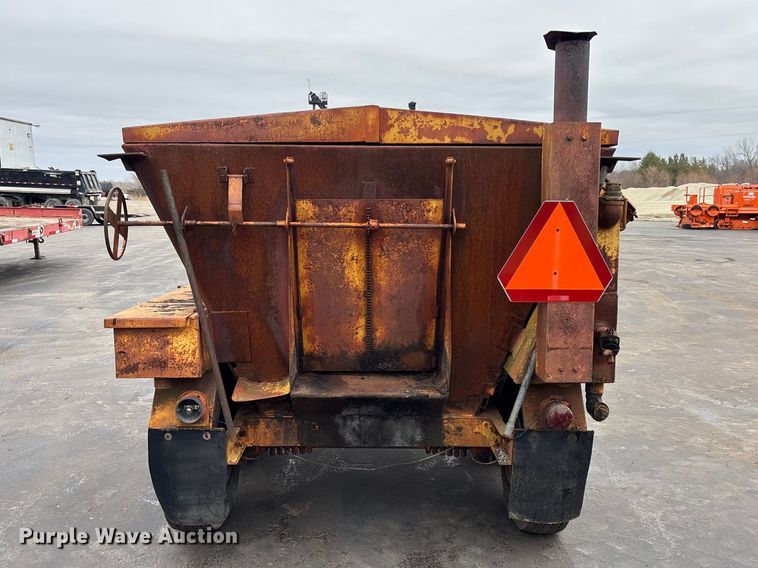 image for item DV0811 Asphalt reclaimer trailer
