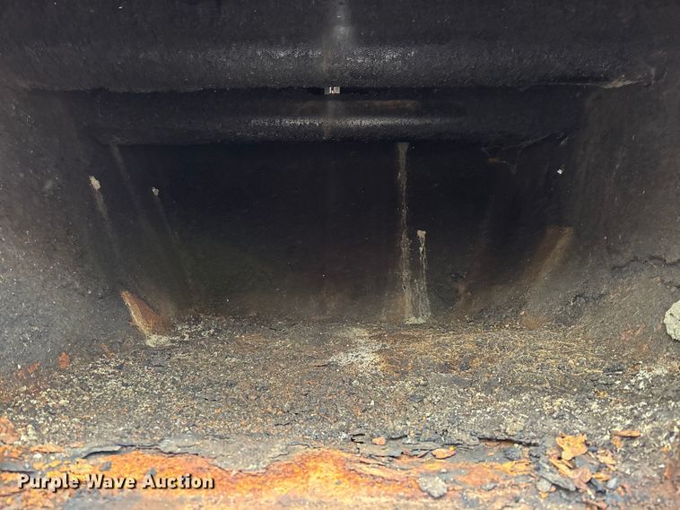 image for item DV0811 Asphalt reclaimer trailer