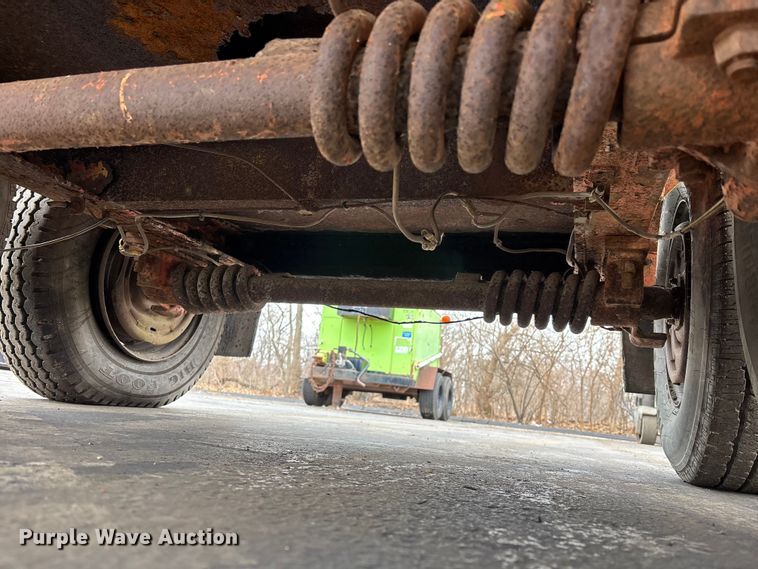 image for item DV0811 Asphalt reclaimer trailer