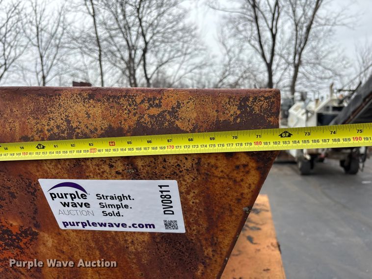 image for item DV0811 Asphalt reclaimer trailer