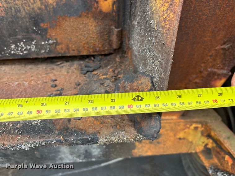 image for item DV0811 Asphalt reclaimer trailer