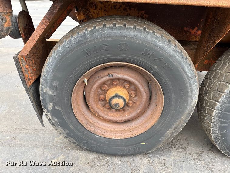 image for item DV0811 Asphalt reclaimer trailer