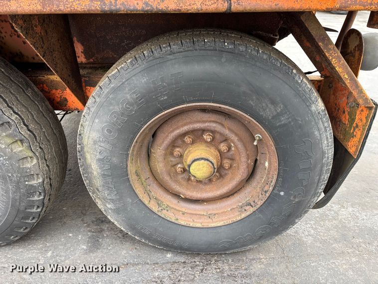 image for item DV0811 Asphalt reclaimer trailer