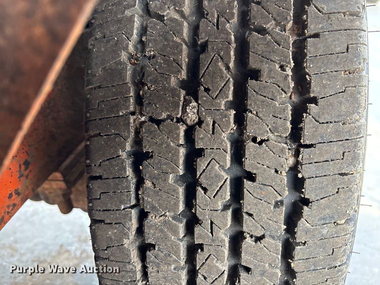 image for item DV0811 Asphalt reclaimer trailer