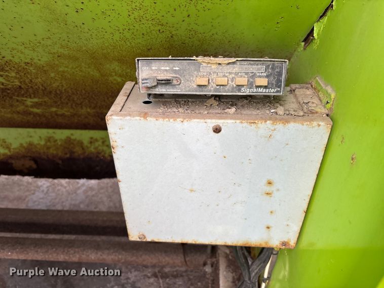 image for item DV0812 1998 Ray-Tech RC 8000 asphalt reclaimer trailer