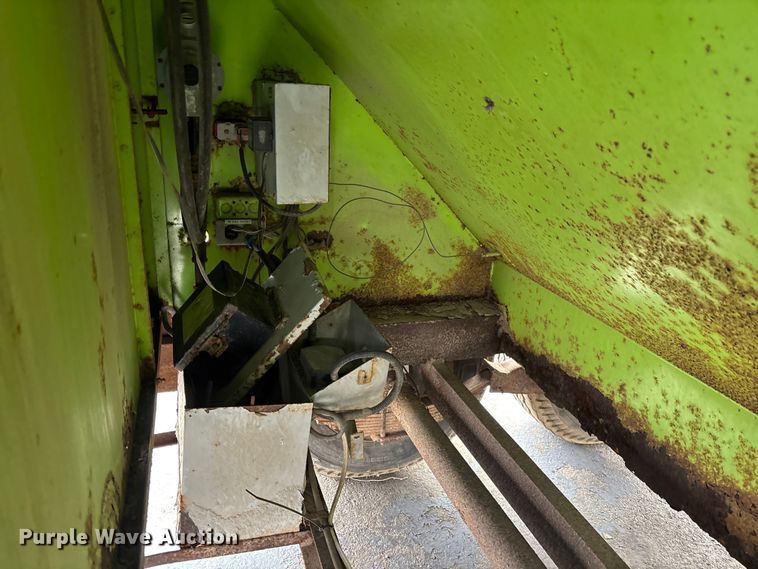 image for item DV0812 1998 Ray-Tech RC 8000 asphalt reclaimer trailer