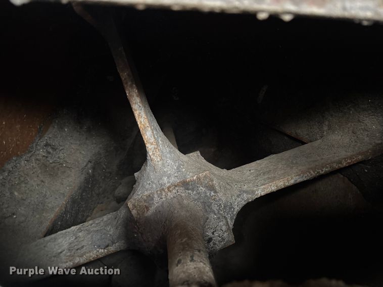 image for item DV0813 Patchman pothole patcher